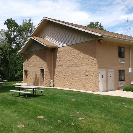 Oakridge Motel Newaygo 외부 사진